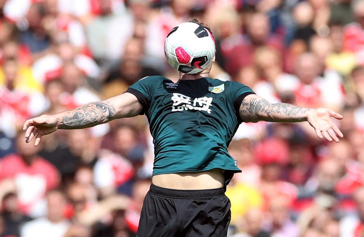 开云体育-里尔训练开放日,转会期迎来里程碑引欢呼,亚冠在即,阵容厚度经受考验的简单介绍