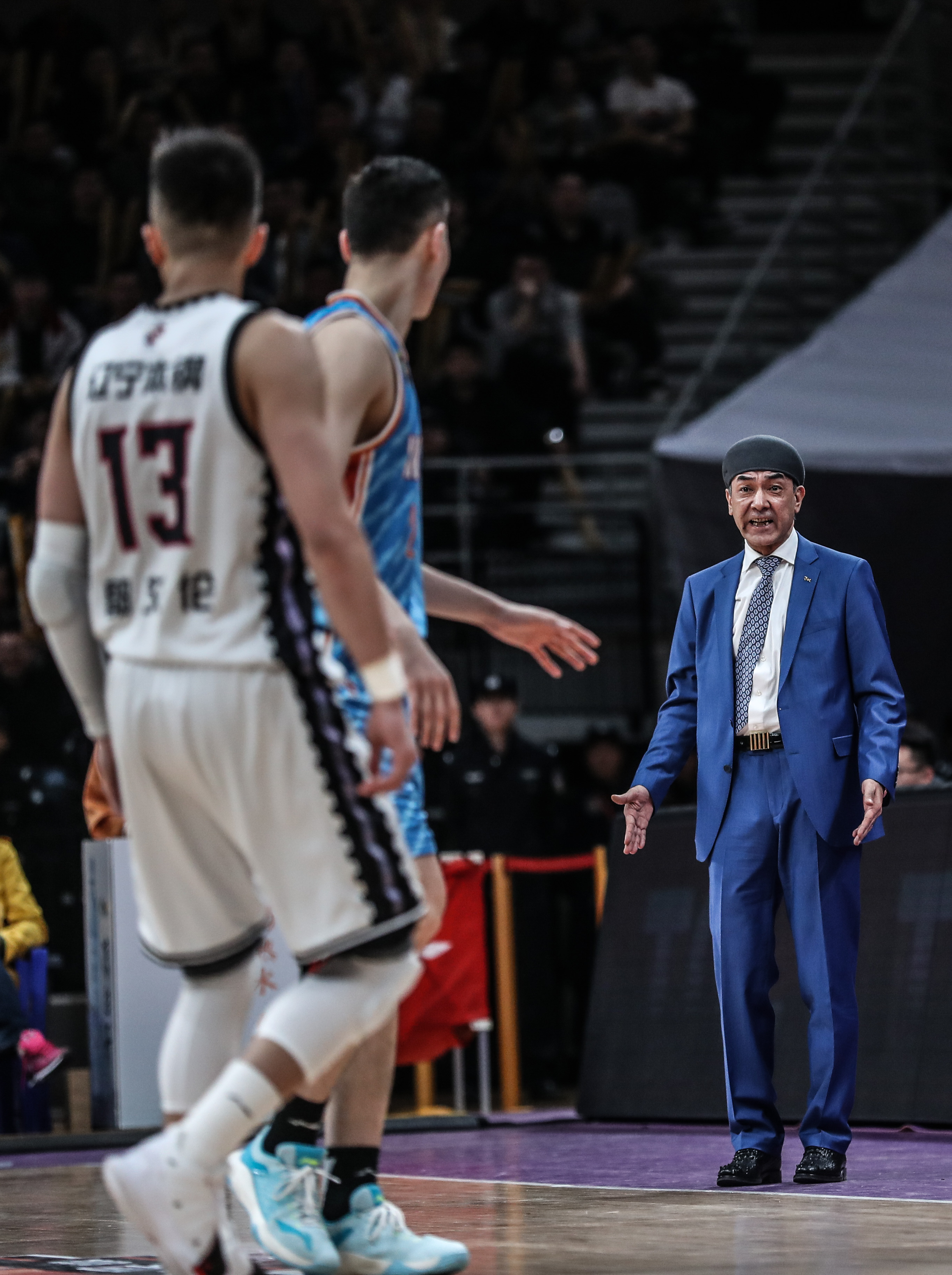 kaiyun-欧篮联倒计时,新疆广汇今夜止住颓势,细节引发关注,球迷炸锅,赛程密集仍需轮换的简单介绍