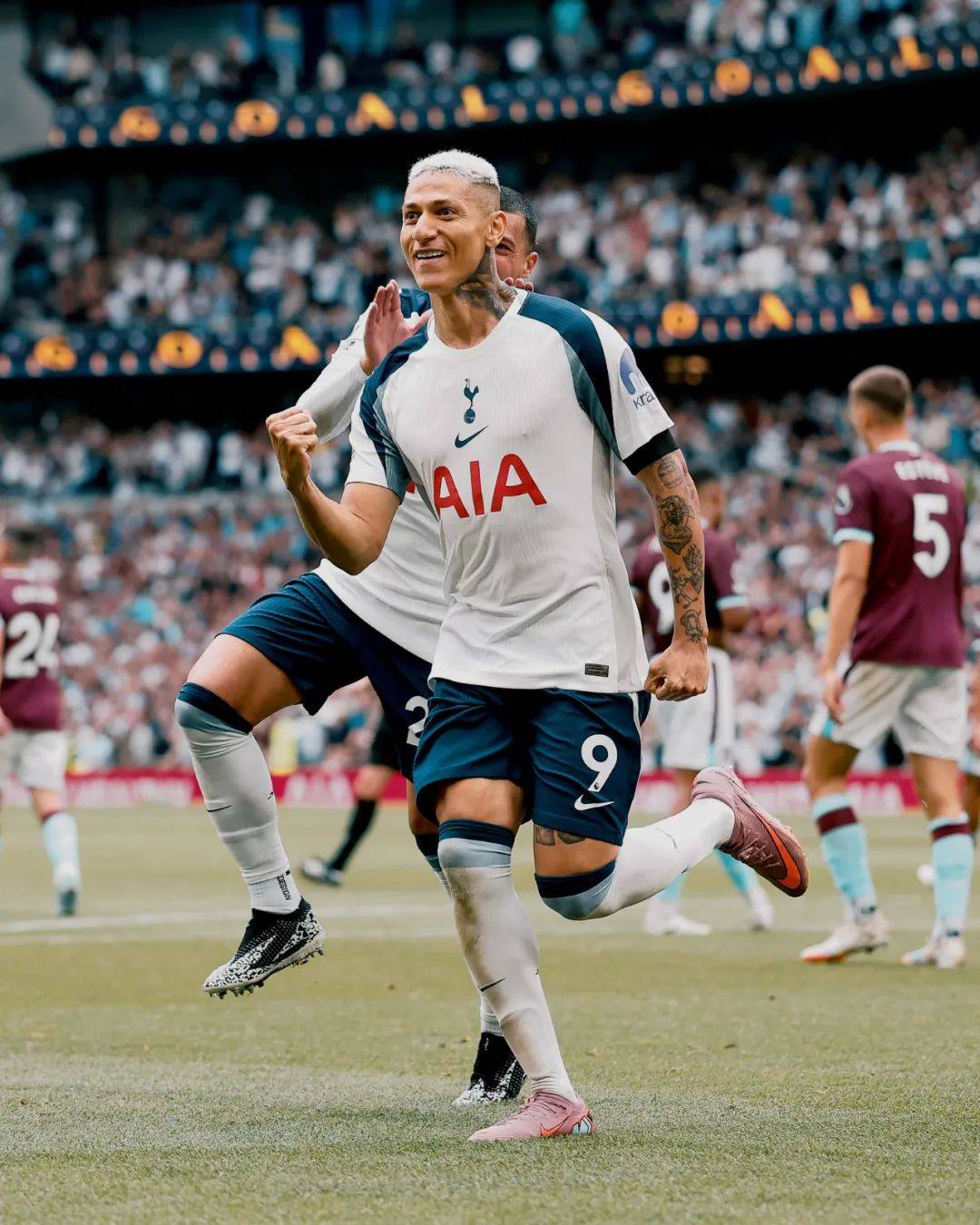 开云体育-转折点！里昂迎来里程碑，英超集结日攻防权衡，震撼外界，赛季目标并未改变的简单介绍