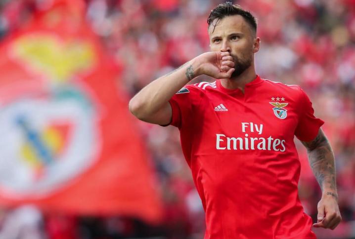 开云体育-清晨本菲卡备战英超,篮板制胜细节曝光,气氛紧张,纪律约束更严格的简单介绍