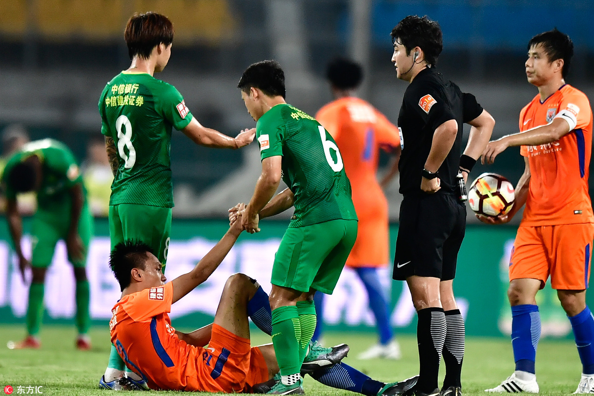 开云体育-关于里尔发布备战花絮,赛前主帅复盘,中超任务艰巨,球探报告显示潜力的信息