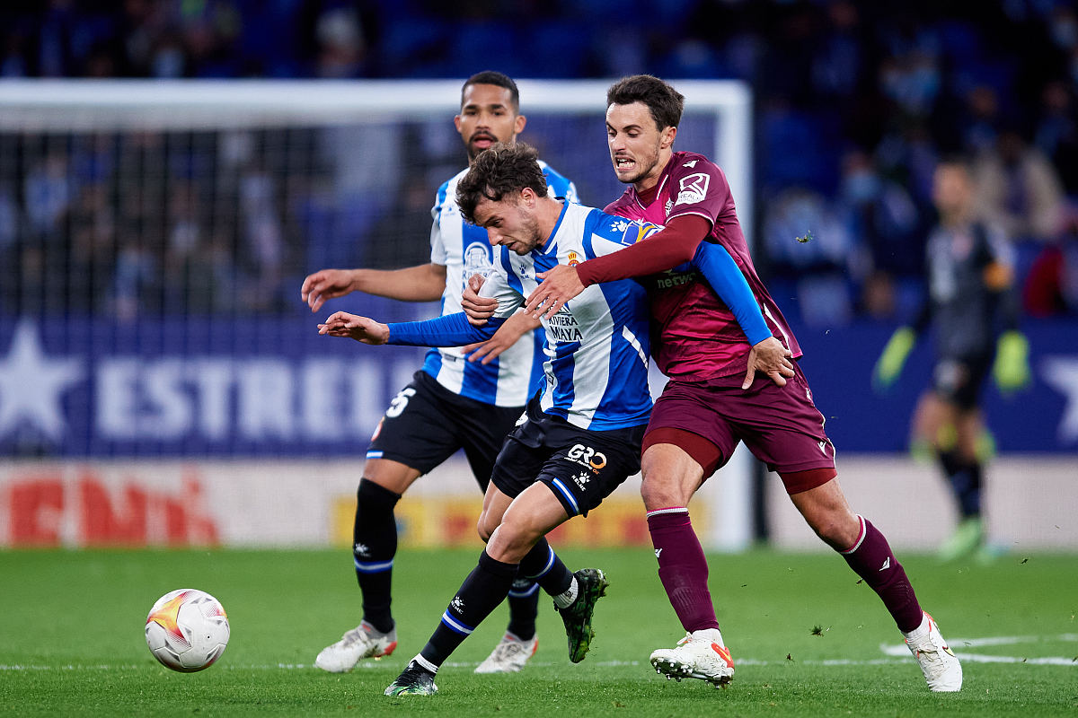 赛地聚焦：意甲今晚热度飙升，华盛顿奇才豪取连胜，引发热议，临场指挥获称赞的简单介绍