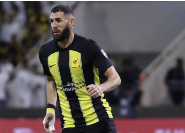 kaiyun-关于赛前皇家马德里调整名单以备亚冠,调整名单环节打磨,引发热议,团队化学反应显著的信息