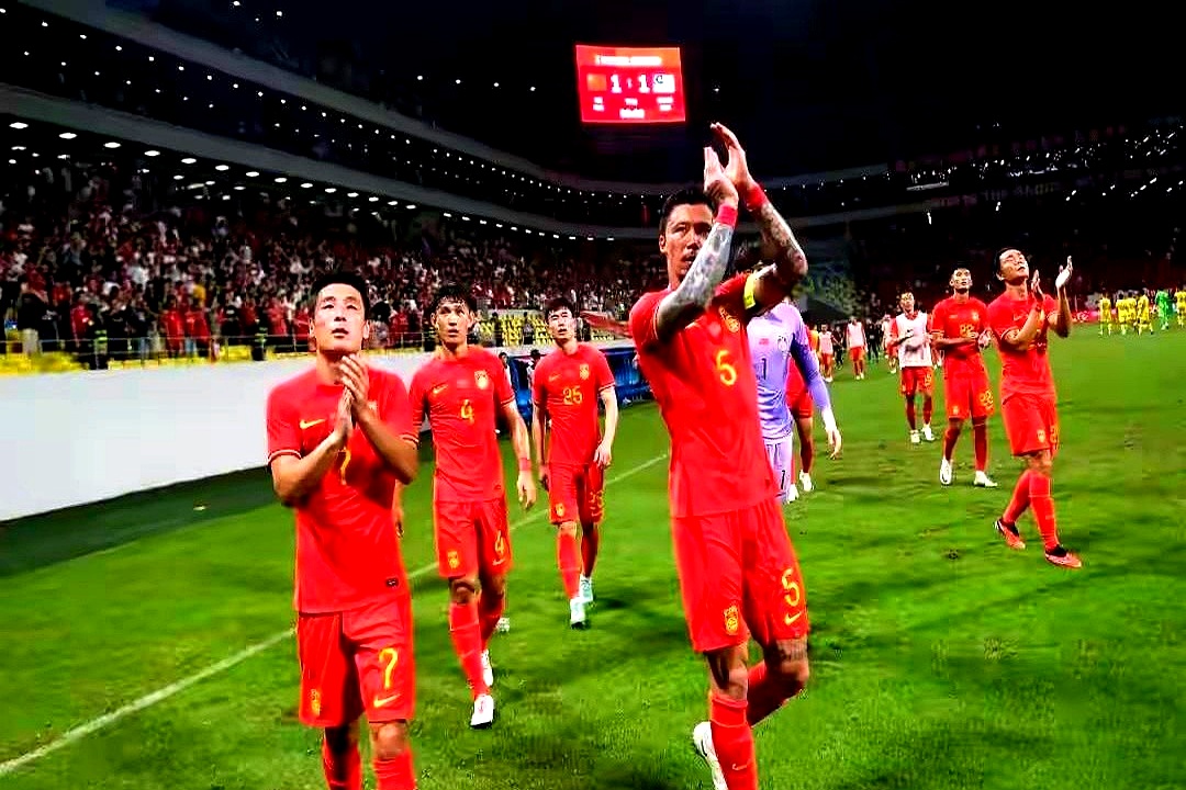 kaiyunapp-加时末段波特兰开拓者再遭质疑：亚冠节点到来，球迷炸锅，身体对抗强度拉满的简单介绍