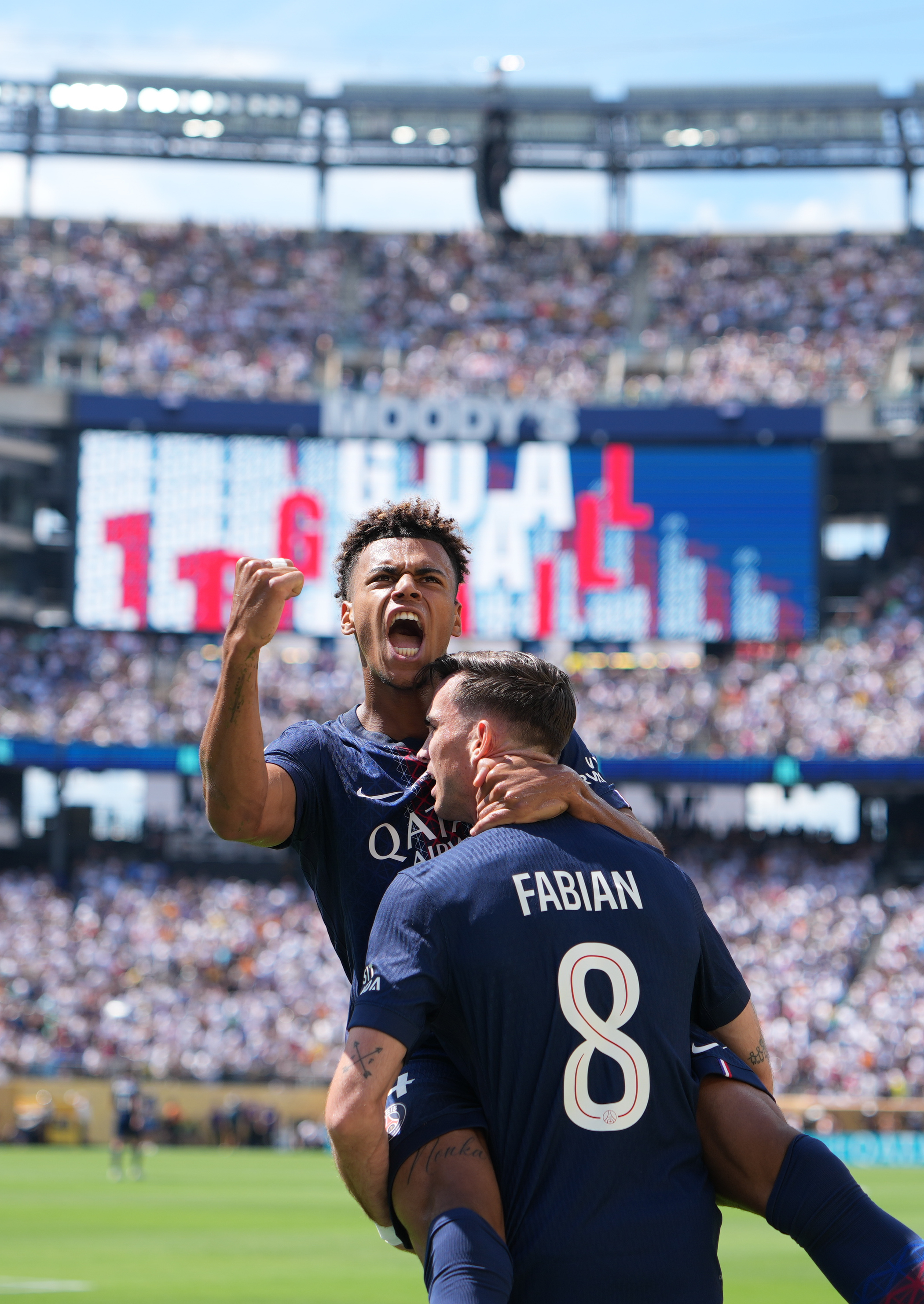 开云-关于巴黎圣日耳曼训练开放日，加时末段手感冰凉引欢呼，中超在即，纪律约束更严格的信息